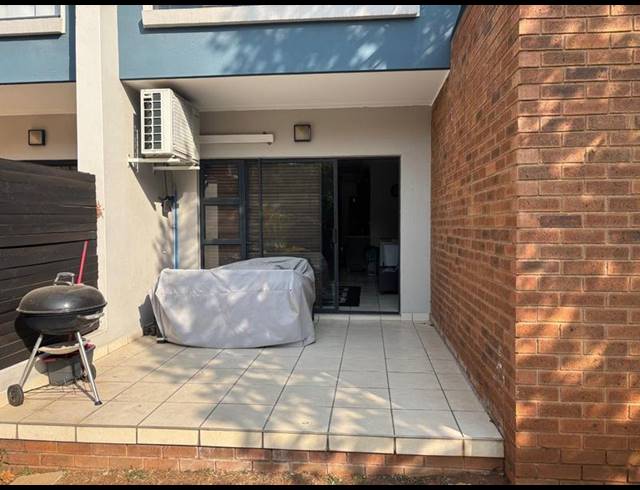 3 BEDROOM PROPERTY TO RENT IN GREENSTONE HILL